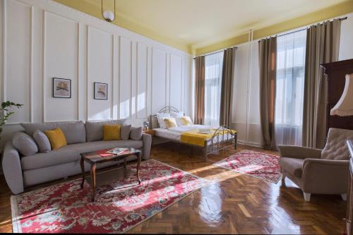 Vrhunski uređen enterijer i moderan nametšaj u objektu The Gate rooms Petrovaradin.